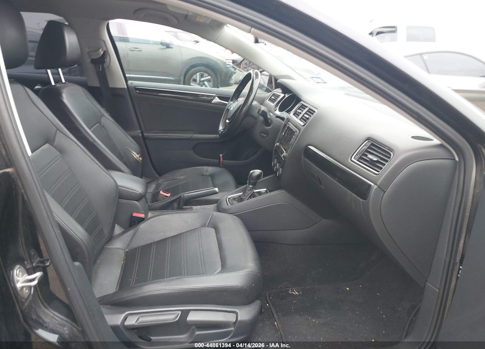 2017 VOLKSWAGEN JETTA 1.8T SEL PREMIUM VIN: 3VWL17AJ4HM203313