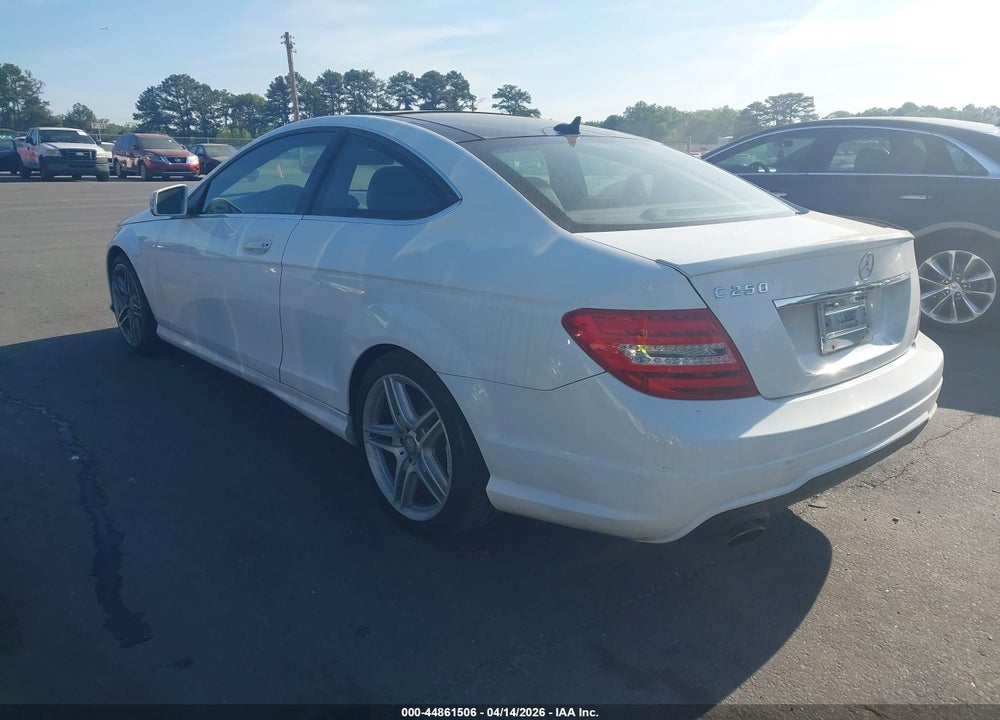 2013 MERCEDES-BENZ C 250 VIN: WDDGJ4HB3DG036096