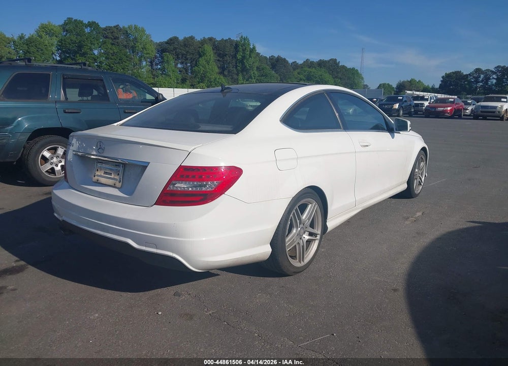 2013 MERCEDES-BENZ C 250 VIN: WDDGJ4HB3DG036096