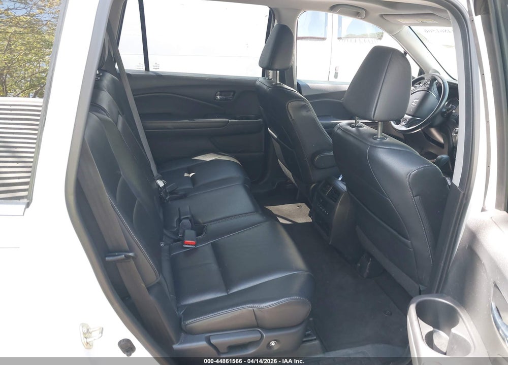 2017 HONDA PILOT EX-L VIN: 5FNYF5H61HB006779