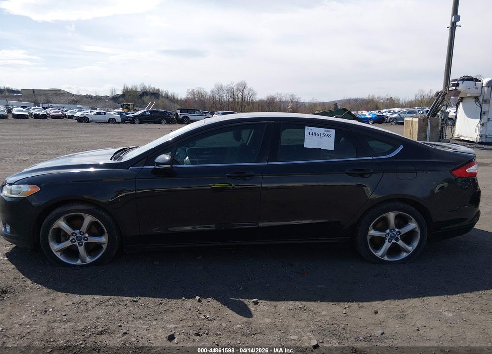 2013 FORD FUSION SE VIN: 3FA6P0HR1DR105232