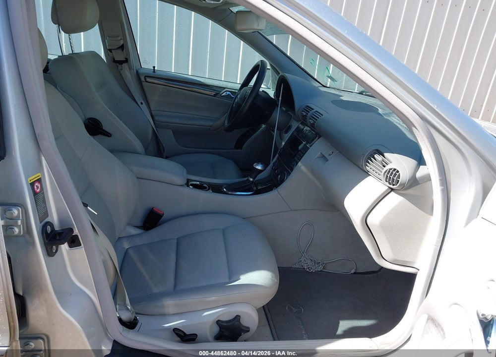 2007 MERCEDES-BENZ C 230 SPORT VIN: WDBRF52HX7A928052