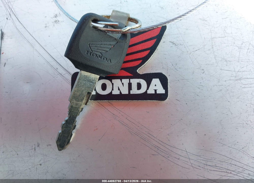 2025 HONDA XR150L E VIN: 3H1KD1312SD200820