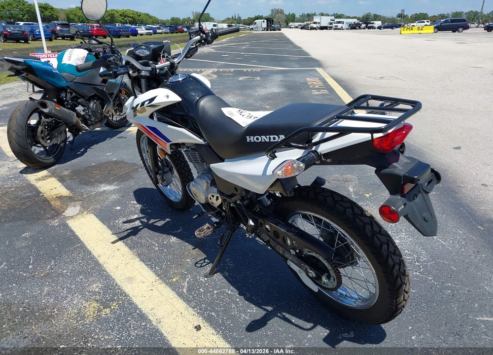 2025 HONDA XR150L E VIN: 3H1KD1312SD200820