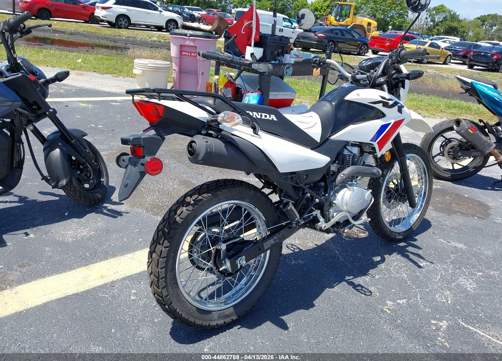 2025 HONDA XR150L E VIN: 3H1KD1312SD200820