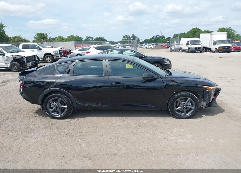 2025 KIA K4 LXS VIN: 3KPFT4DE5SE185896