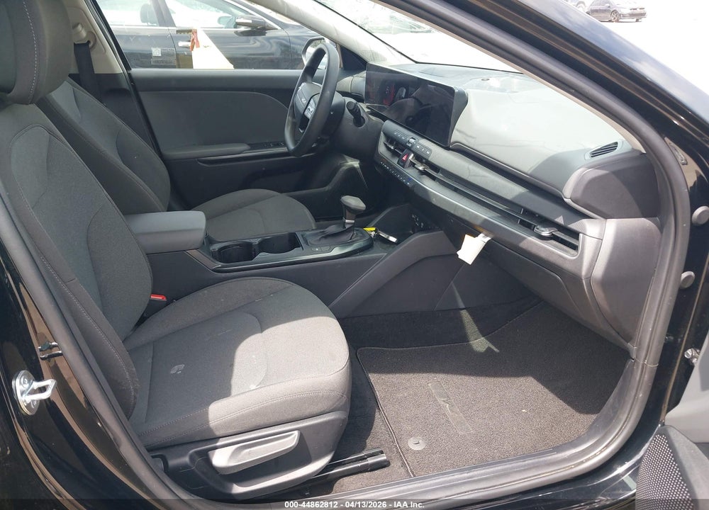2025 KIA K4 LXS VIN: 3KPFT4DE5SE185896