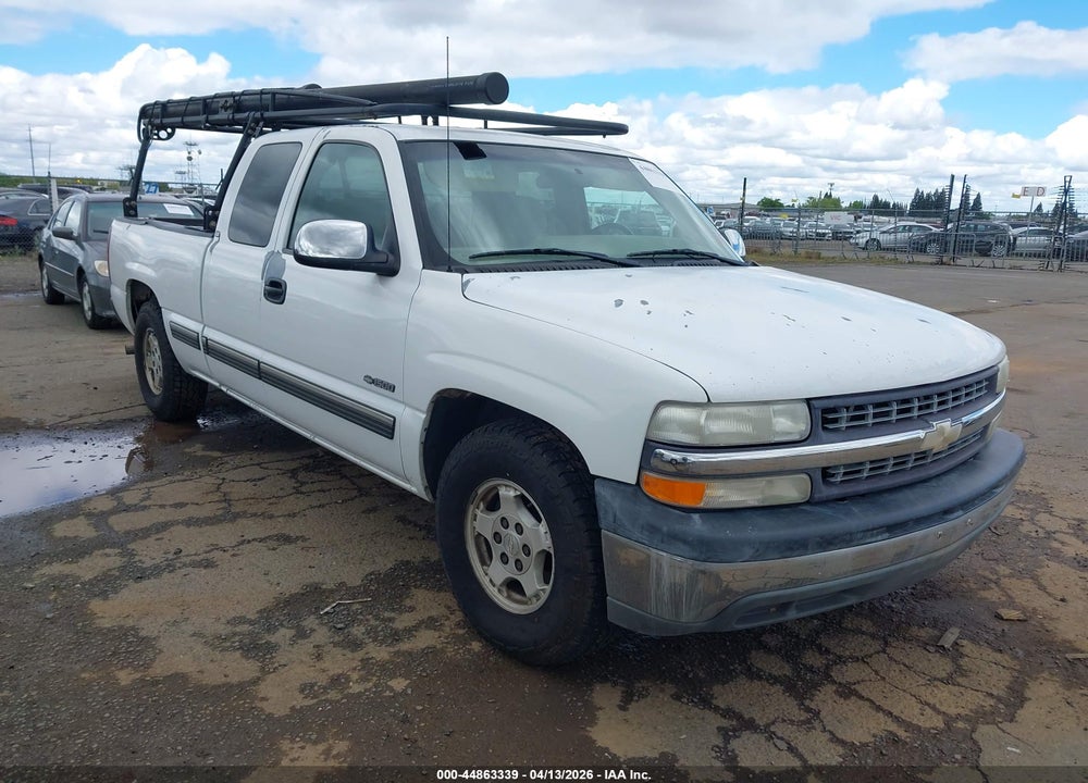 2002 CHEVROLET SILVERADO 1500 LS VIN: 2GCEC19T721120336