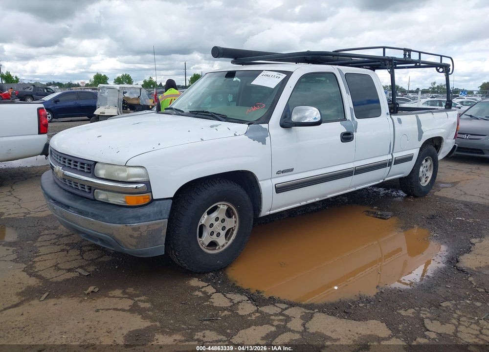 2002 CHEVROLET SILVERADO 1500 LS VIN: 2GCEC19T721120336