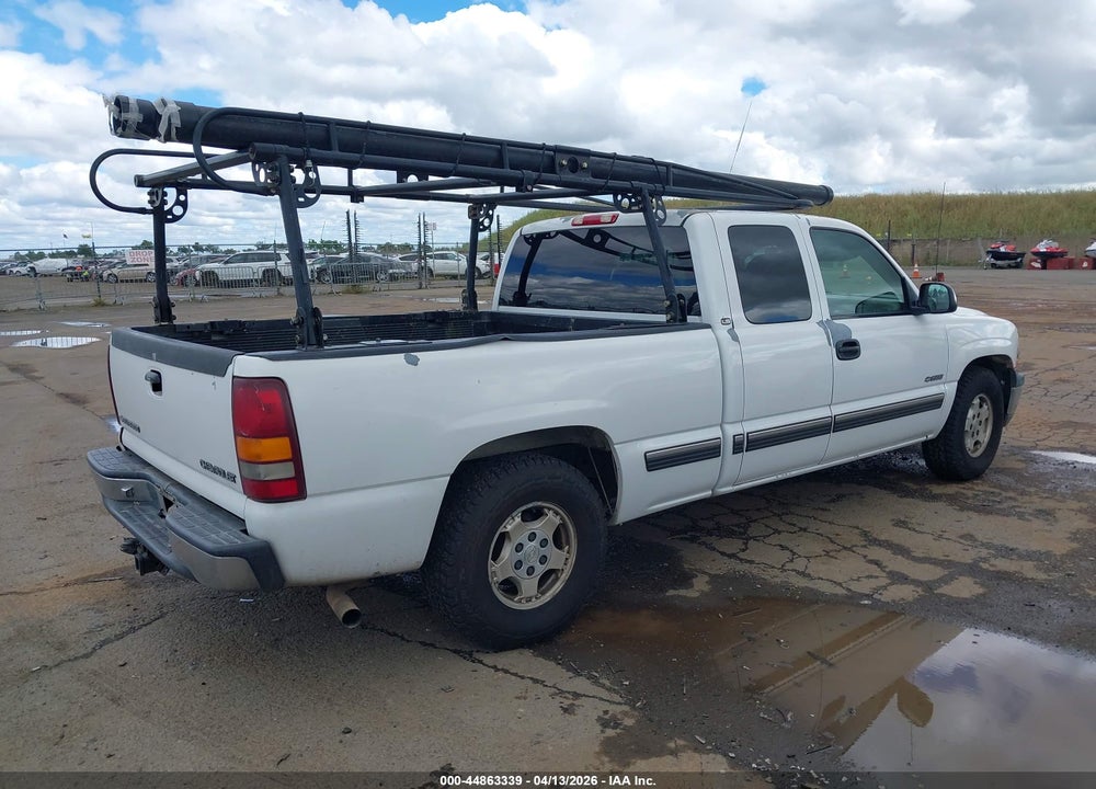 2002 CHEVROLET SILVERADO 1500 LS VIN: 2GCEC19T721120336