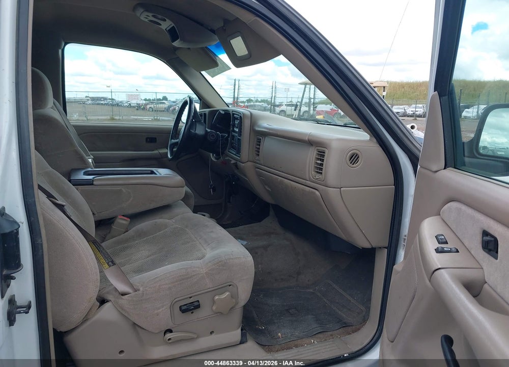 2002 CHEVROLET SILVERADO 1500 LS VIN: 2GCEC19T721120336