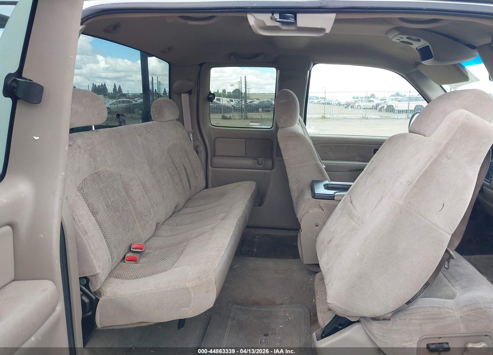 2002 CHEVROLET SILVERADO 1500 LS VIN: 2GCEC19T721120336