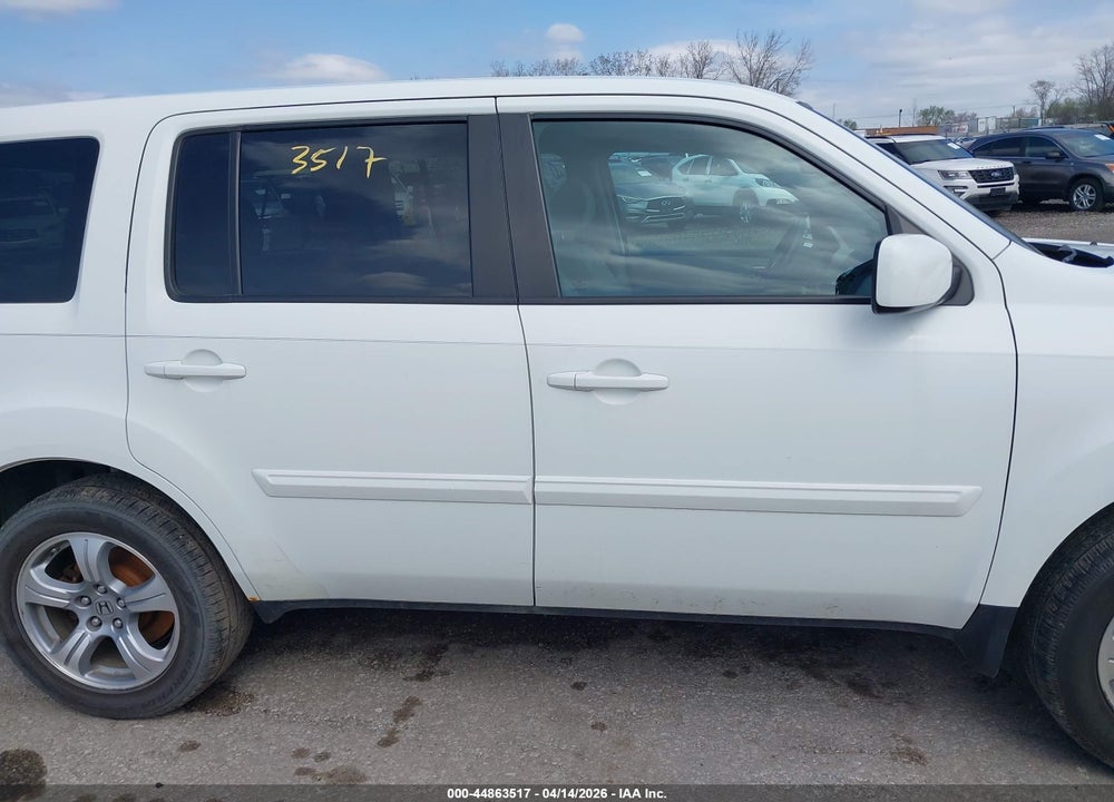 2014 HONDA PILOT EX VIN: 5FNYF4H46EB003235