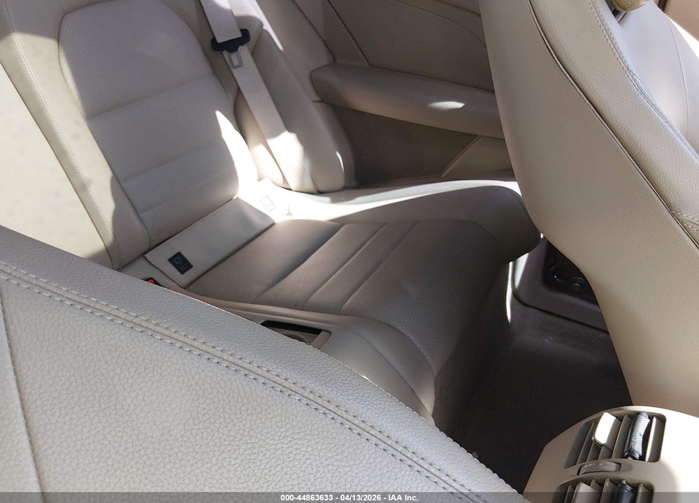 2014 MERCEDES-BENZ C 250 VIN: WDDGJ4HB1EG254863