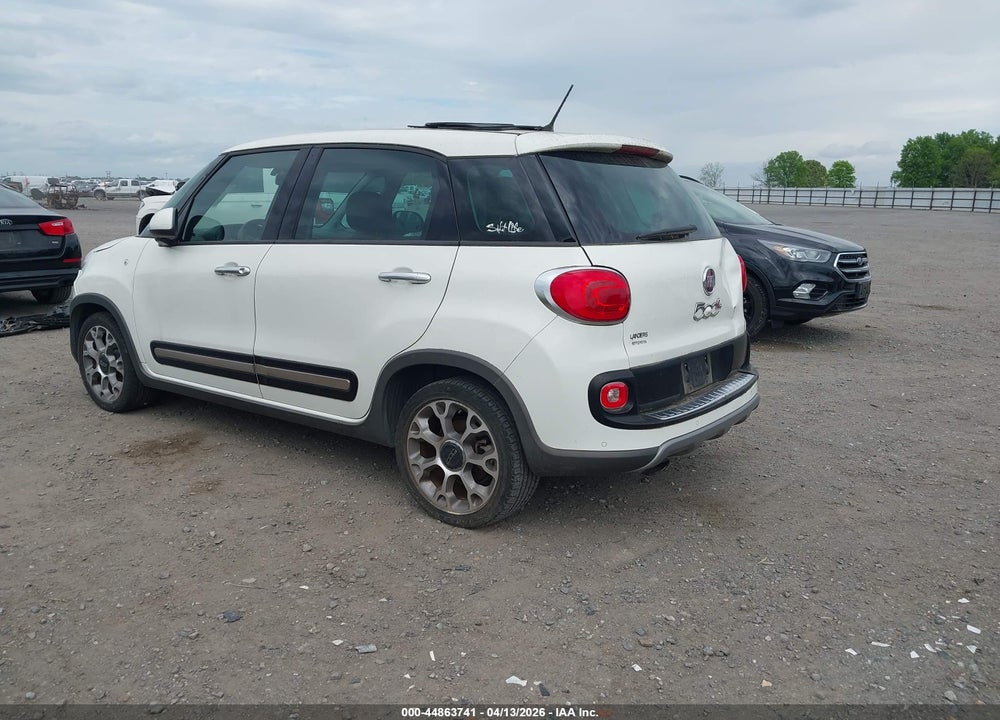 2014 FIAT 500L TREKKING VIN: ZFBCFADH5EZ015973