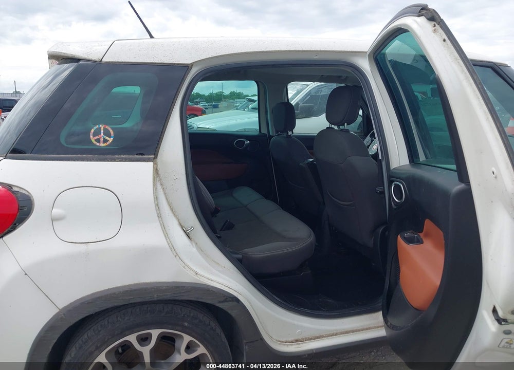 2014 FIAT 500L TREKKING VIN: ZFBCFADH5EZ015973