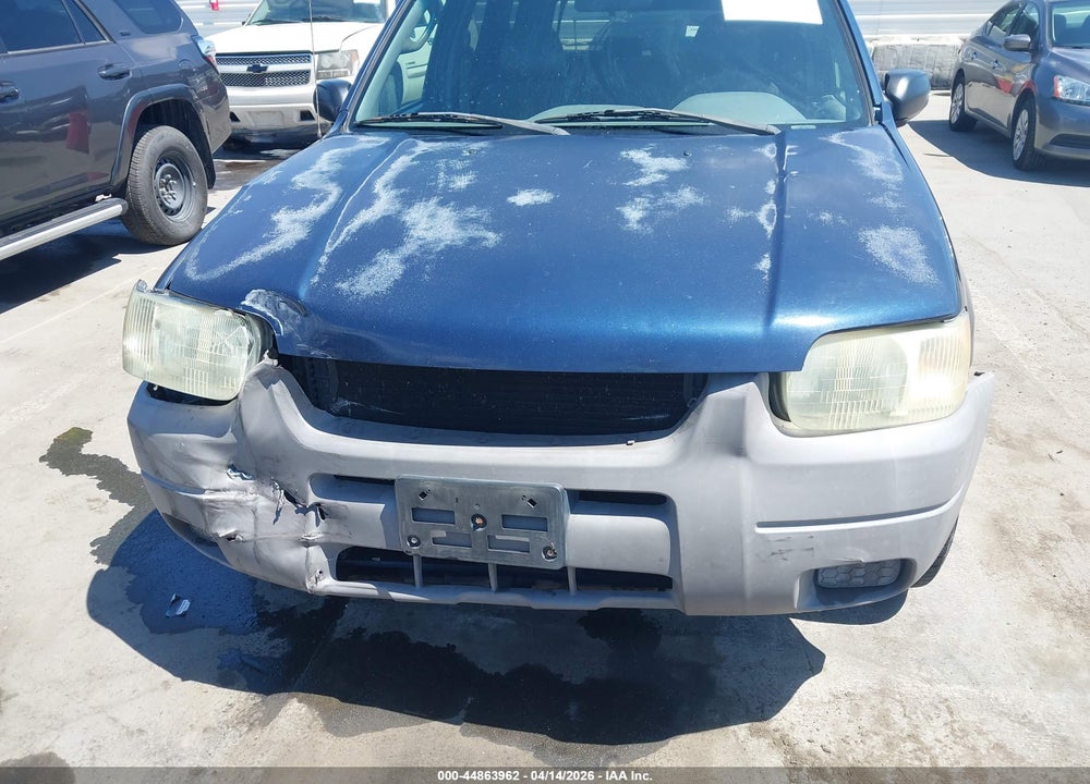 2002 FORD ESCAPE XLS VIN: 1FMYU01B92KA44251