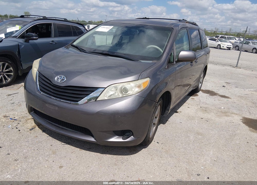 2011 TOYOTA SIENNA LE V6 VIN: 5TDKK3DCXBS053359