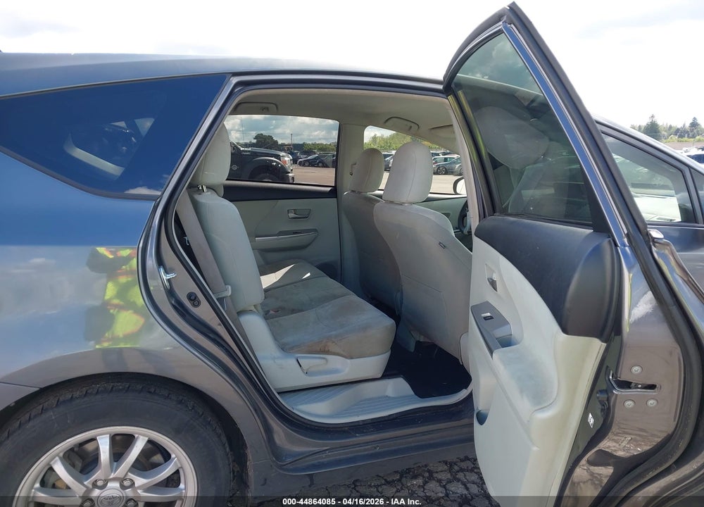 2012 TOYOTA PRIUS V THREE VIN: JTDZN3EU8C3076283