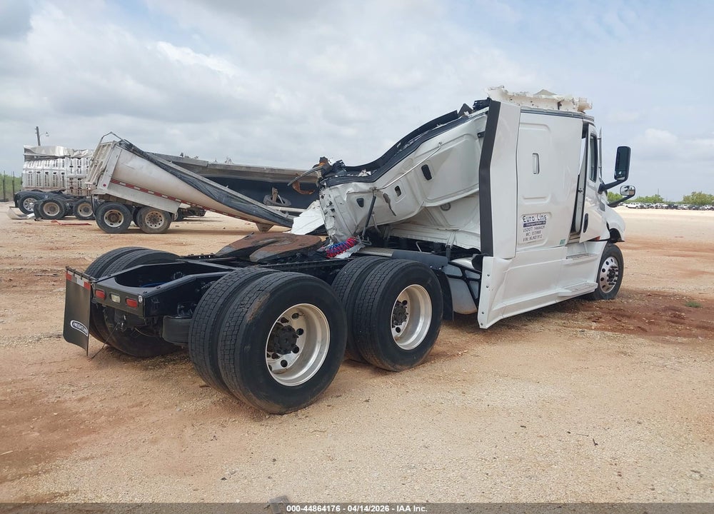 2022 FREIGHTLINER NEW CASCADIA 126 VIN: 1FUJHHDR2NLND1912