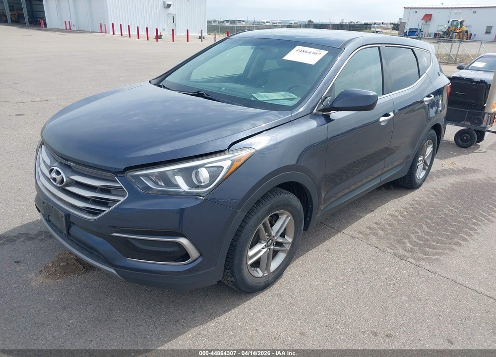 2017 HYUNDAI SANTA FE SPORT 2.4L VIN: 5NMZTDLB2HH004601