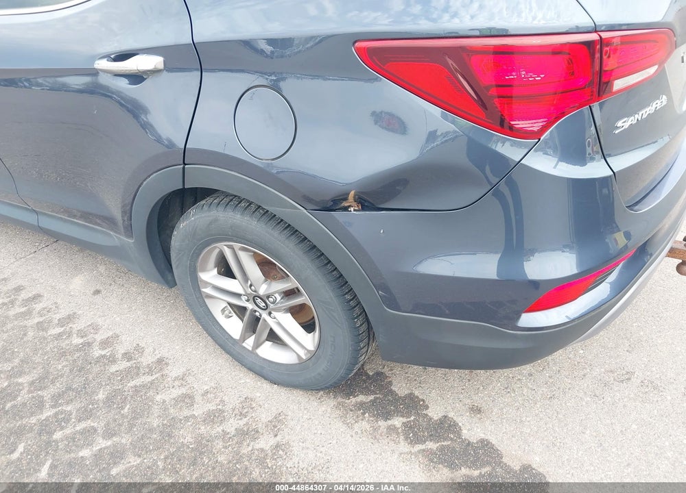 2017 HYUNDAI SANTA FE SPORT 2.4L VIN: 5NMZTDLB2HH004601