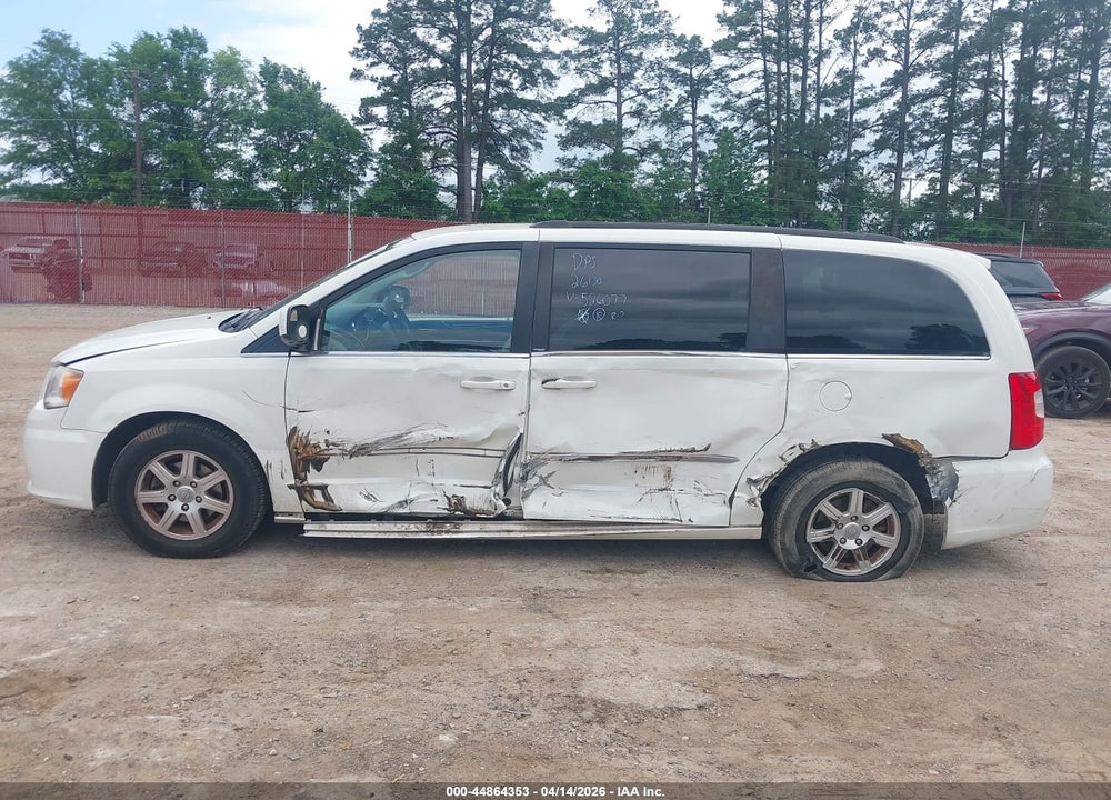 2013 CHRYSLER TOWN & COUNTRY TOURING VIN: 2C4RC1BG8DR526077