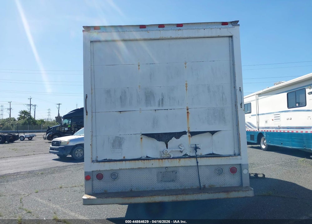 2000 FORD E-350 CUTAWAY STANDARD VIN: 1FDWE35LXYHB93511