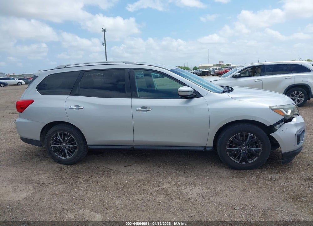 2017 NISSAN PATHFINDER SV VIN: 5N1DR2MN5HC650019