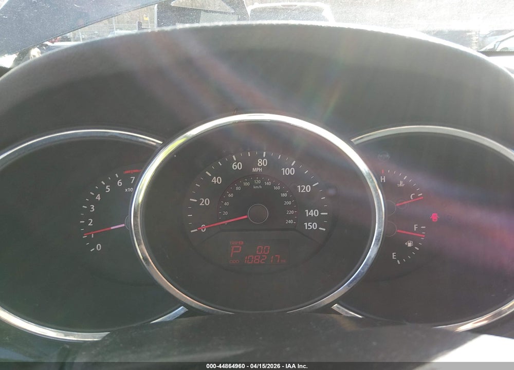 2011 KIA SORENTO LX VIN: 5XYKTDA16BG033550