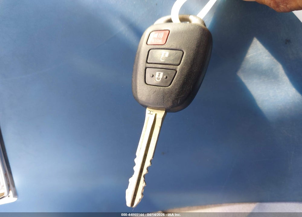 2014 TOYOTA RAV4 LE VIN: JTMZFREV4EJ003824