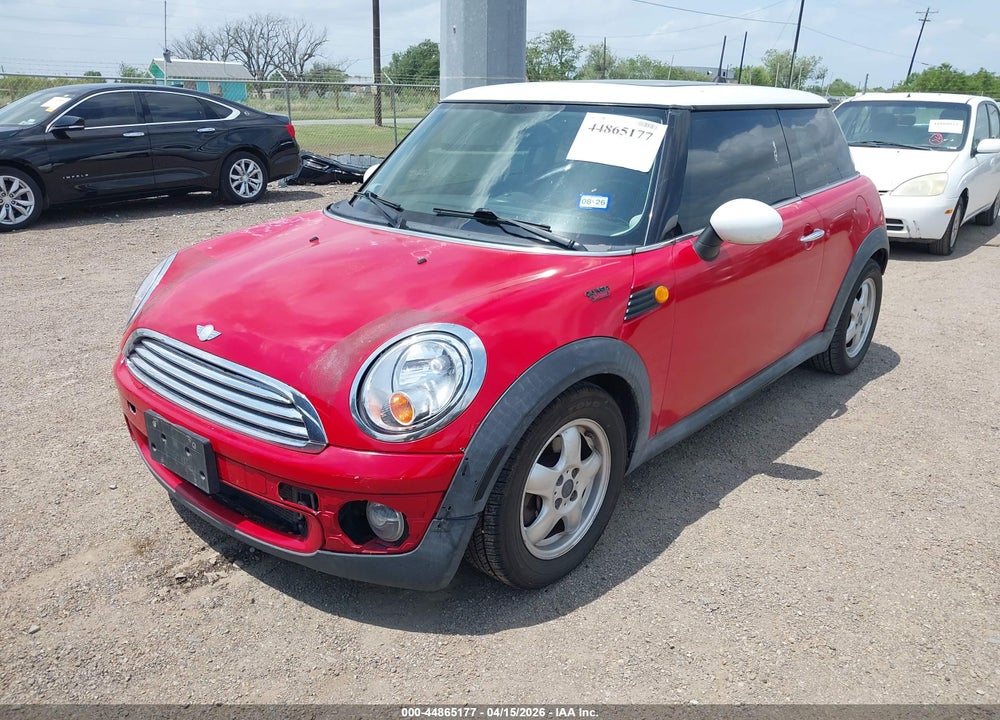 2010 MINI COOPER VIN: WMWMF3C58ATZ64061
