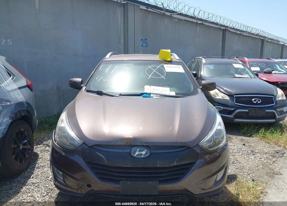 2014 HYUNDAI TUCSON SE VIN: KM8JUCAG9EU841221