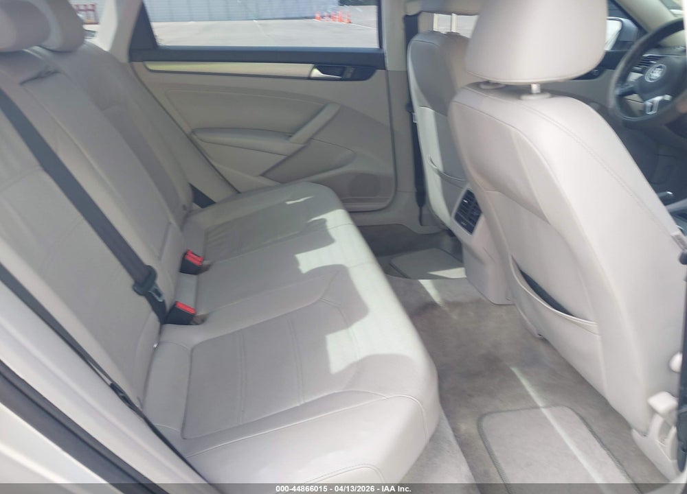 2014 VOLKSWAGEN PASSAT 1.8T SE VIN: 1VWBS7A3XEC045437