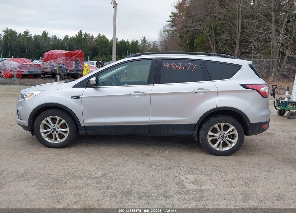 2017 FORD ESCAPE SE VIN: 1FMCU9GD3HUD71331