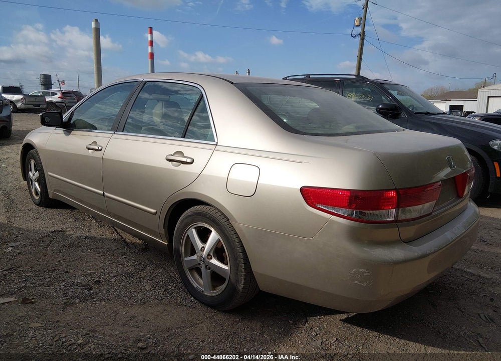 2003 HONDA ACCORD 2.4 EX VIN: 1HGCM566X3A027524