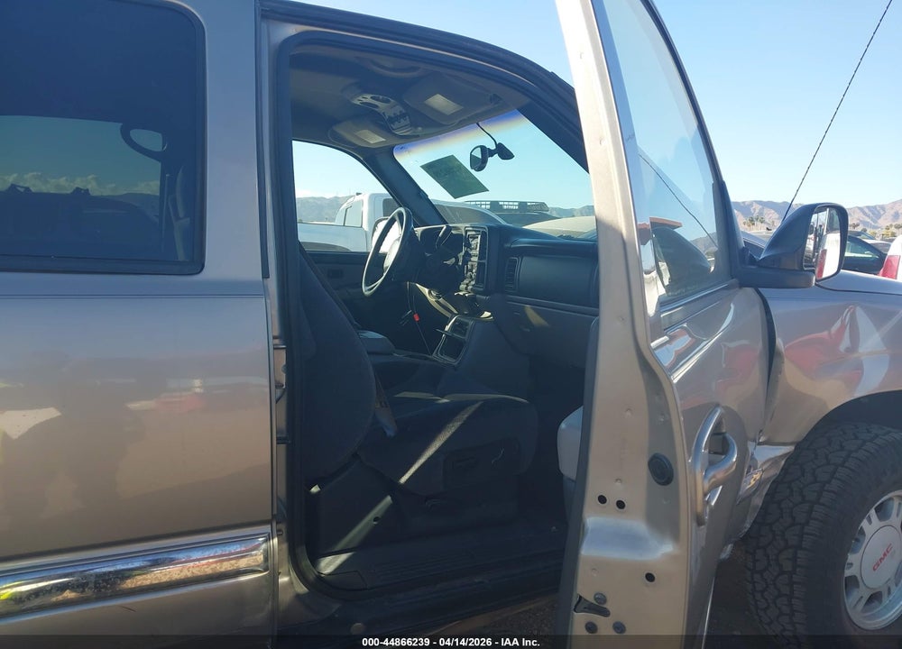 2001 GMC YUKON SLE VIN: 1GKEK13V51R185628