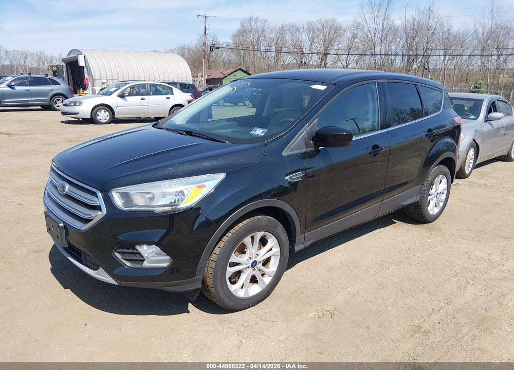 2017 FORD ESCAPE SE VIN: 1FMCU9GD5HUA86369