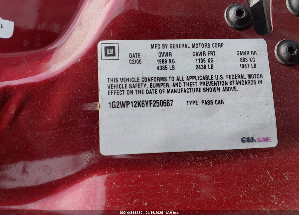 2000 PONTIAC GRAND PRIX GT VIN: 1G2WP12K6YF250687