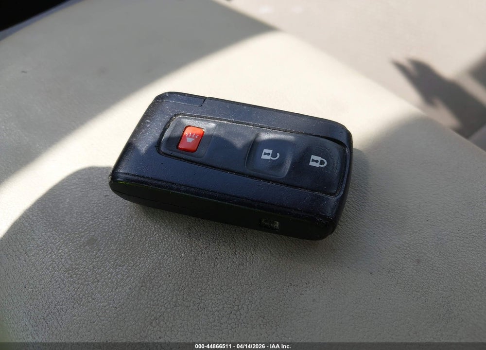 2007 TOYOTA PRIUS VIN: JTDKB20U177687590