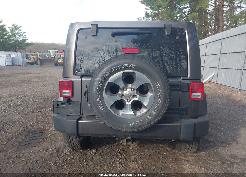 2017 JEEP WRANGLER UNLIMITED SAHARA 4X4 VIN: 1C4BJWEG1HL620929