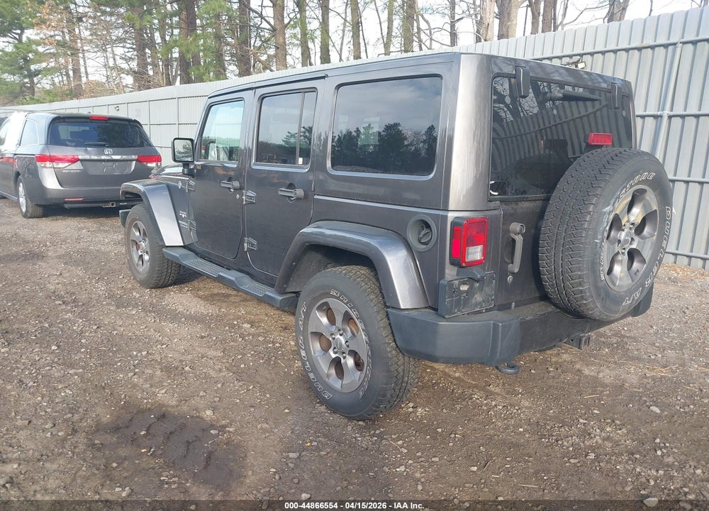 2017 JEEP WRANGLER UNLIMITED SAHARA 4X4 VIN: 1C4BJWEG1HL620929