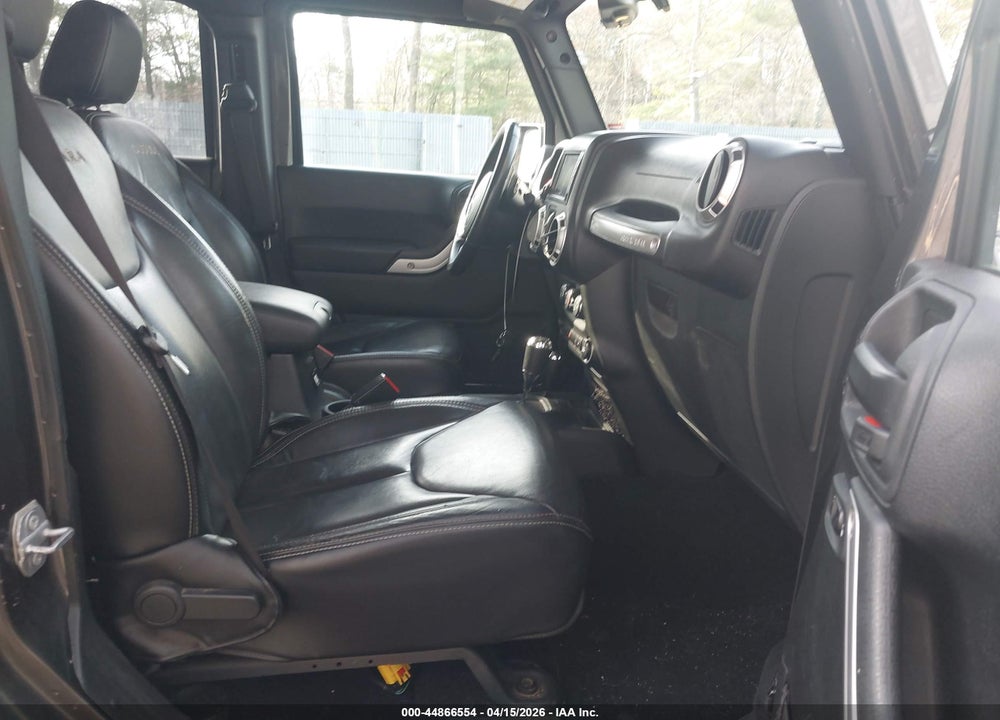 2017 JEEP WRANGLER UNLIMITED SAHARA 4X4 VIN: 1C4BJWEG1HL620929