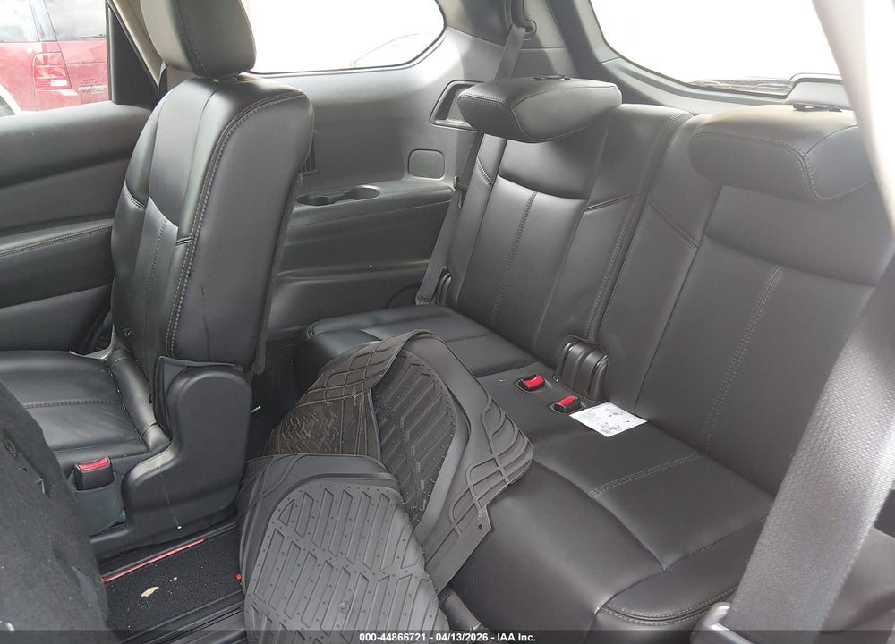 2015 NISSAN PATHFINDER SL VIN: 5N1AR2MNXFC604850