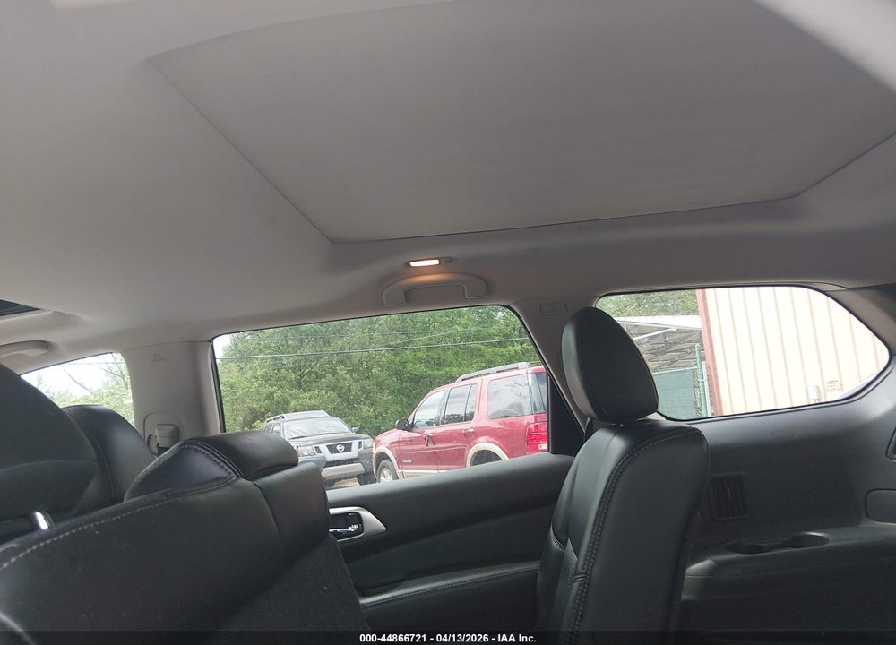 2015 NISSAN PATHFINDER SL VIN: 5N1AR2MNXFC604850