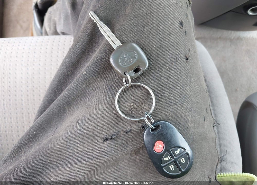 2008 TOYOTA SIENNA LE VIN: 5TDZK23C68S123510