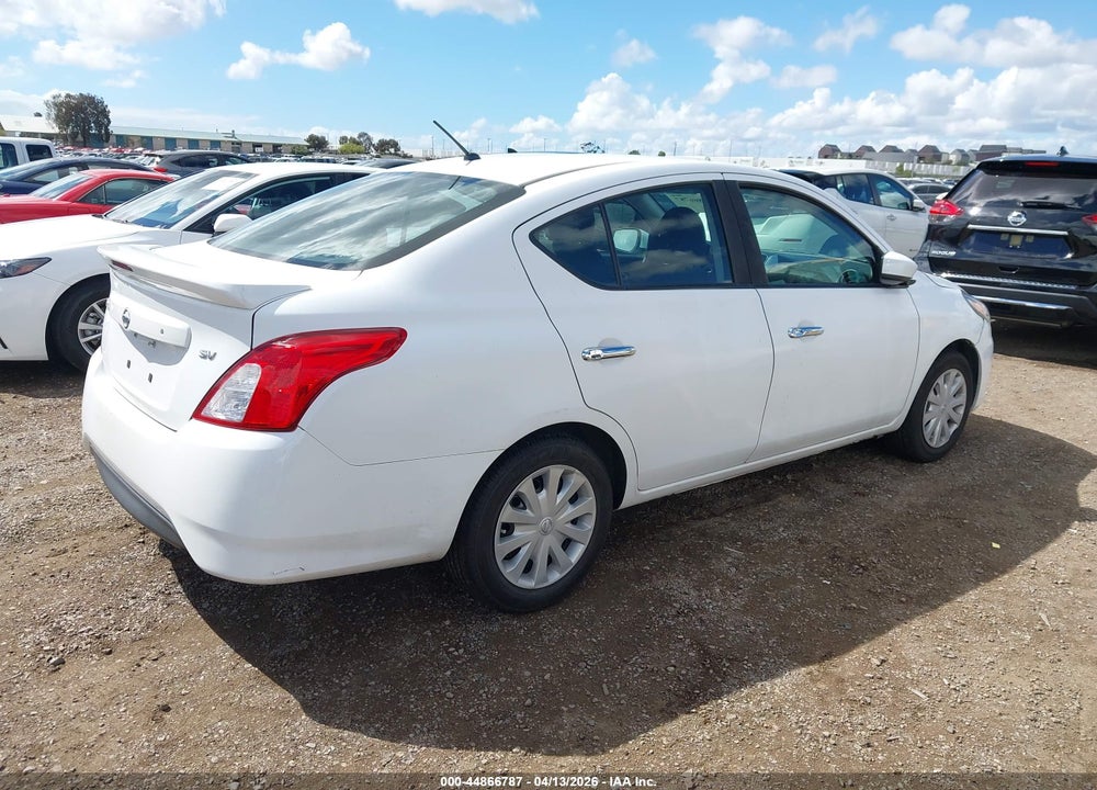 2019 NISSAN VERSA 1.6 SV VIN: 3N1CN7AP2KL864737