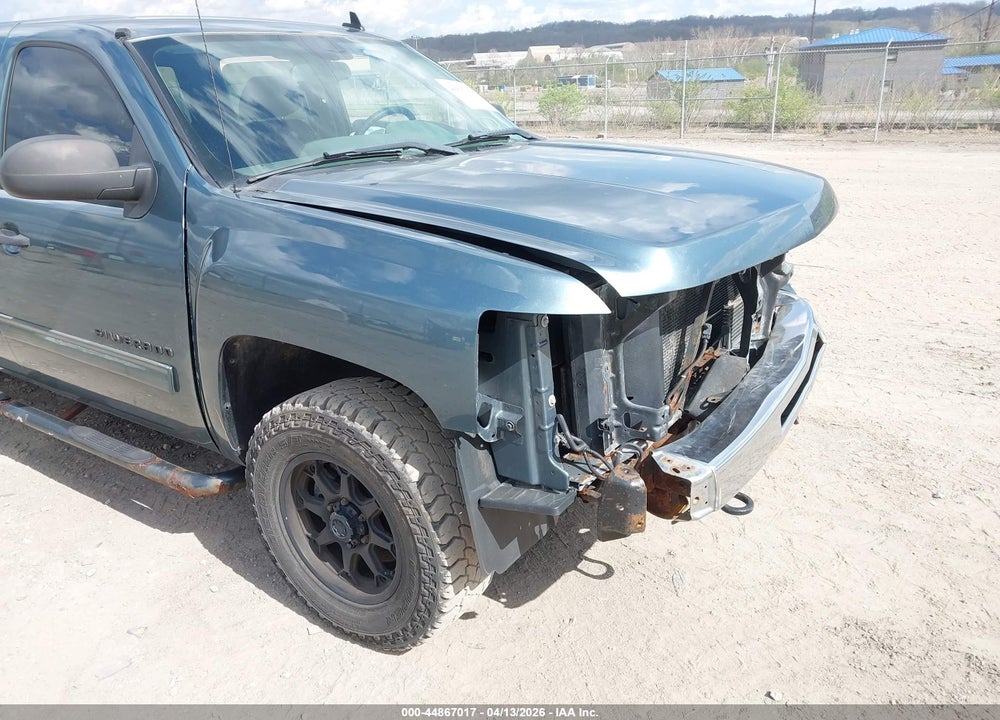 2011 CHEVROLET SILVERADO 1500 LS VIN: 3GCPKREA1BG206084