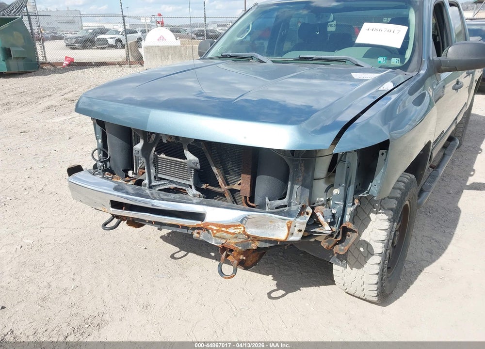 2011 CHEVROLET SILVERADO 1500 LS VIN: 3GCPKREA1BG206084