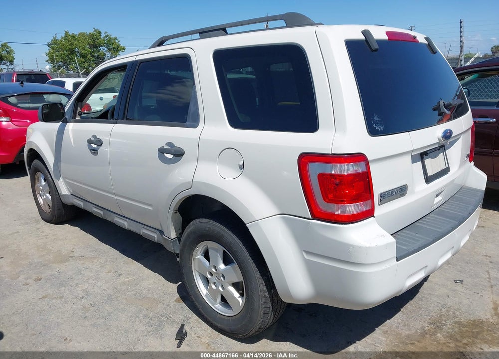 2010 FORD ESCAPE XLT VIN: 1FMCU0DG4AKC84551